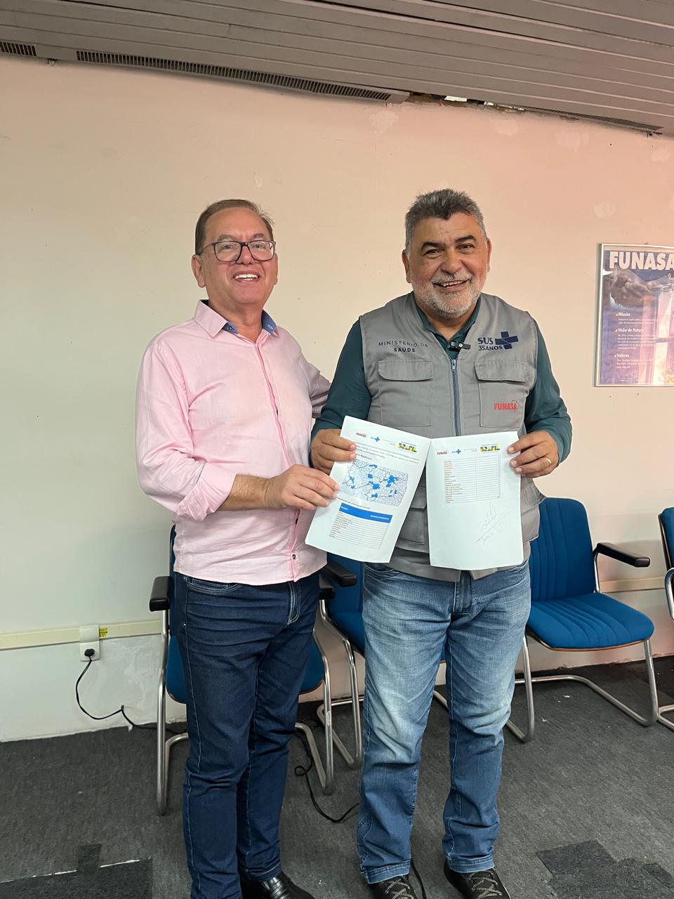 Prefeito Availdo Azevedo participa da assinatura da Ordem de Serviço para implantação de cisternas em Araruna